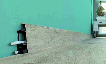 Напольный плинтус