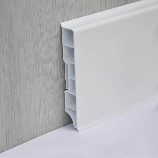 Плинтус напольный прямоугольный "Идеал Дюра" Белый 80мм 2,2м